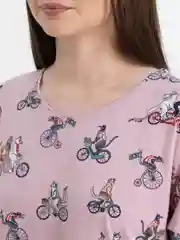 Розовый домашний женский костюм с лосинами и удлиненной туникой