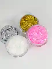 Конфетный глиттер гель для лица и тела