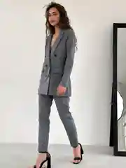 Серый костюм классический деловой женский Blazer