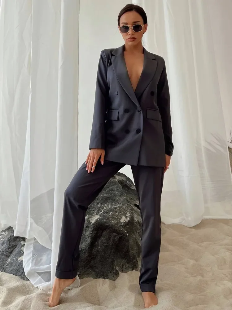 Тёмно-серый костюм классический деловой женский Blazer