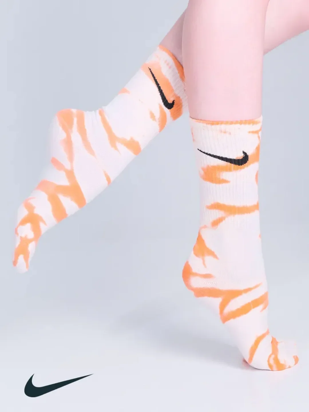 Оранжевый женские носки длинные Nike цветные, для спорта, ароматизированные, антибактериальные