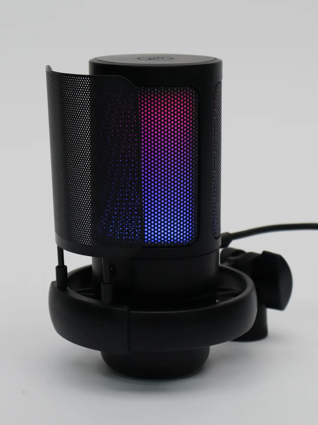 Черный микрофон игровой студийный конденсаторный для ПК с RGB-подсветкой