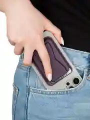 Фиолетовый картхолдер-подставка MagSafe Wallet для iPhone кожаный магнитный BROSCORP карман-кошелек