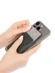 Тёмно-зелёный картхолдер-подставка MagSafe Wallet для iPhone кожаный магнитный BROSCORP карман-кошелек