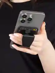 Черный картхолдер-подставка MagSafe Wallet для iPhone кожаный магнитный BROSCORP карман-кошелек