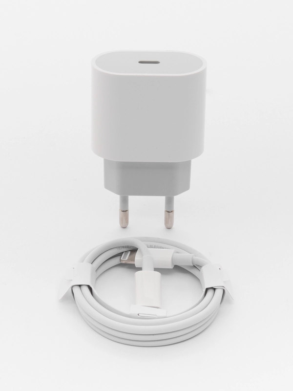 Зарядный комплект для iPhone USB-C 20 W