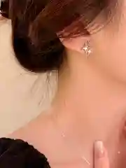 Серебряный женские серьги-гвоздики с крестом и звездой