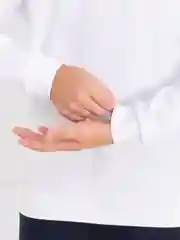 Белый рубашка для мальчика на клепках