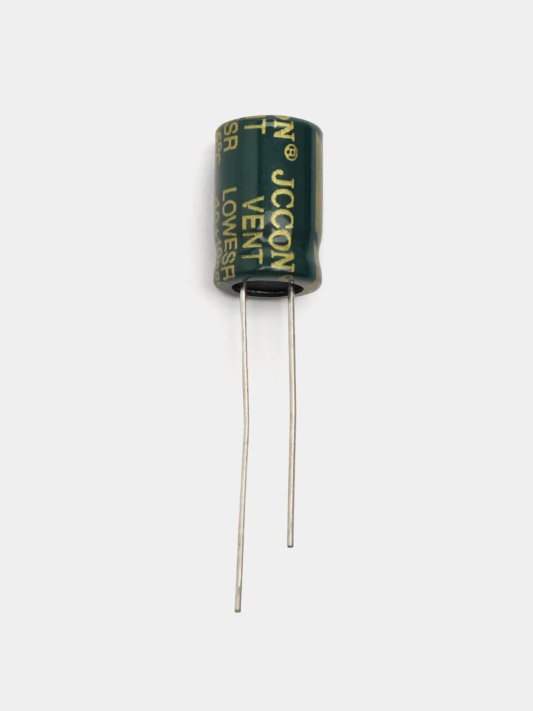 680мкФ 16в Конденсатор электролитический 680UF 16V 105C 8х12мм