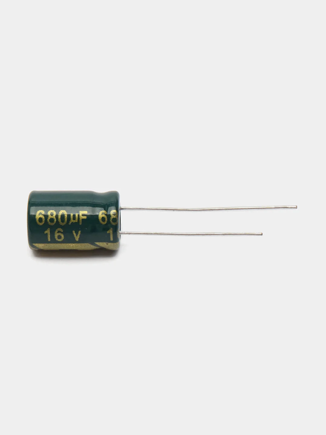 680мкФ 16в Конденсатор электролитический 680UF 16V 105C 8х12мм