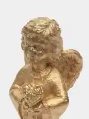 Белый ангел с сердечком, высота 10 см, гипс, декор, подарок