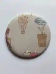 Бежевый карманное зеркало