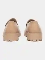 Бежевый лоферы женские