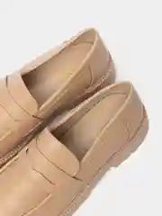 Бежевый лоферы женские