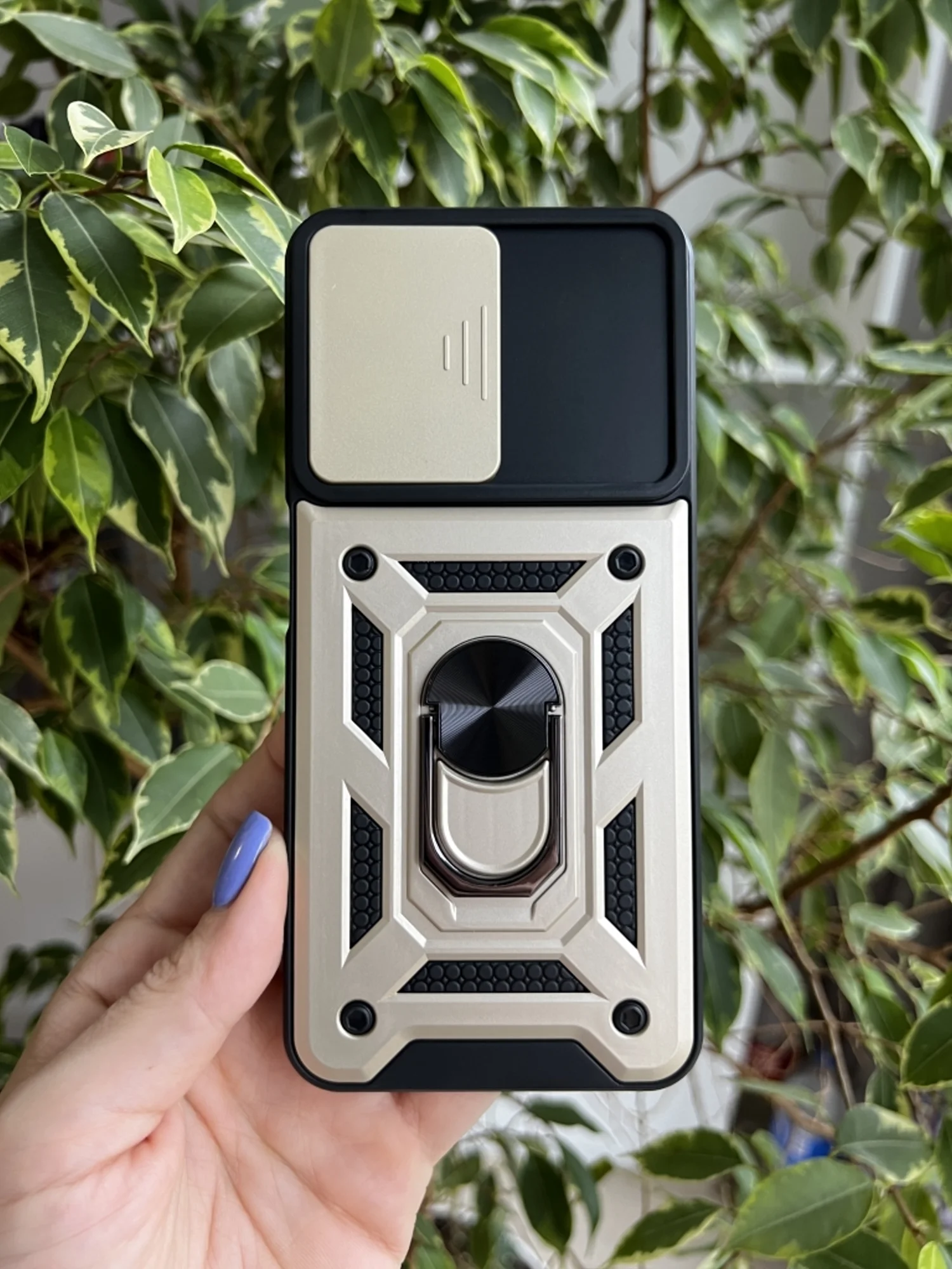 Золотой чехол противоударный armors для Realme 9 Pro и Realme 9 5G / Реалми 9 Про и Реалми 9 5G