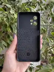 Золотой чехол противоударный armors для Realme 9 Pro и Realme 9 5G / Реалми 9 Про и Реалми 9 5G