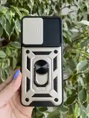 Золотой чехол противоударный для Realme 9 Pro Plus и Realme 9 4G / Реалми 9 Про + и Реалми 9 4G