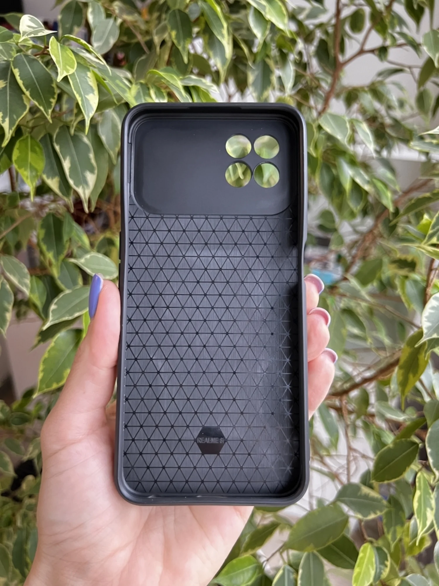 Золотой чехол противоударный armors для Realme 8i и Narzo 50 4G / Реалми 8i и Нарзо 50 4G