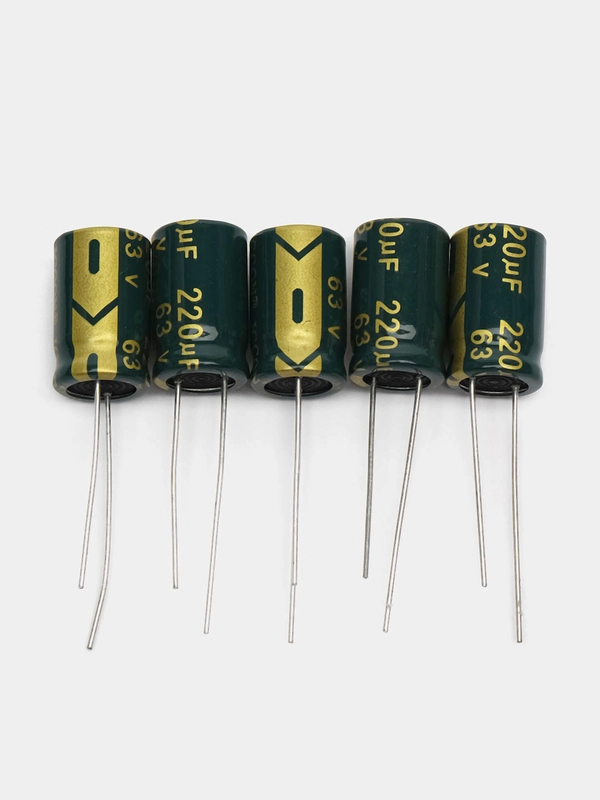 220мкФ 63в Конденсатор электролитический 220UF 63V 105C 10х17мм