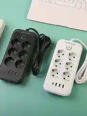 Черный сетевой фильтр- удлинитель с 6 розетками, 3 USB портами и 1 Type-C