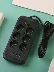 Черный сетевой фильтр- удлинитель с 6 розетками, 3 USB портами и 1 Type-C