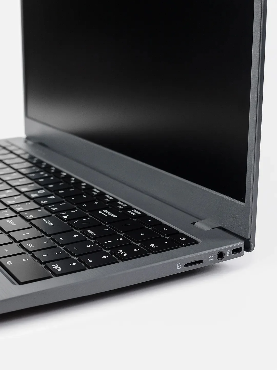 Ноутбук для учебы и работы 15.6", Intel N5095, 16ГБ DDR4, 512ГБ SSD, Intel HD Graphics