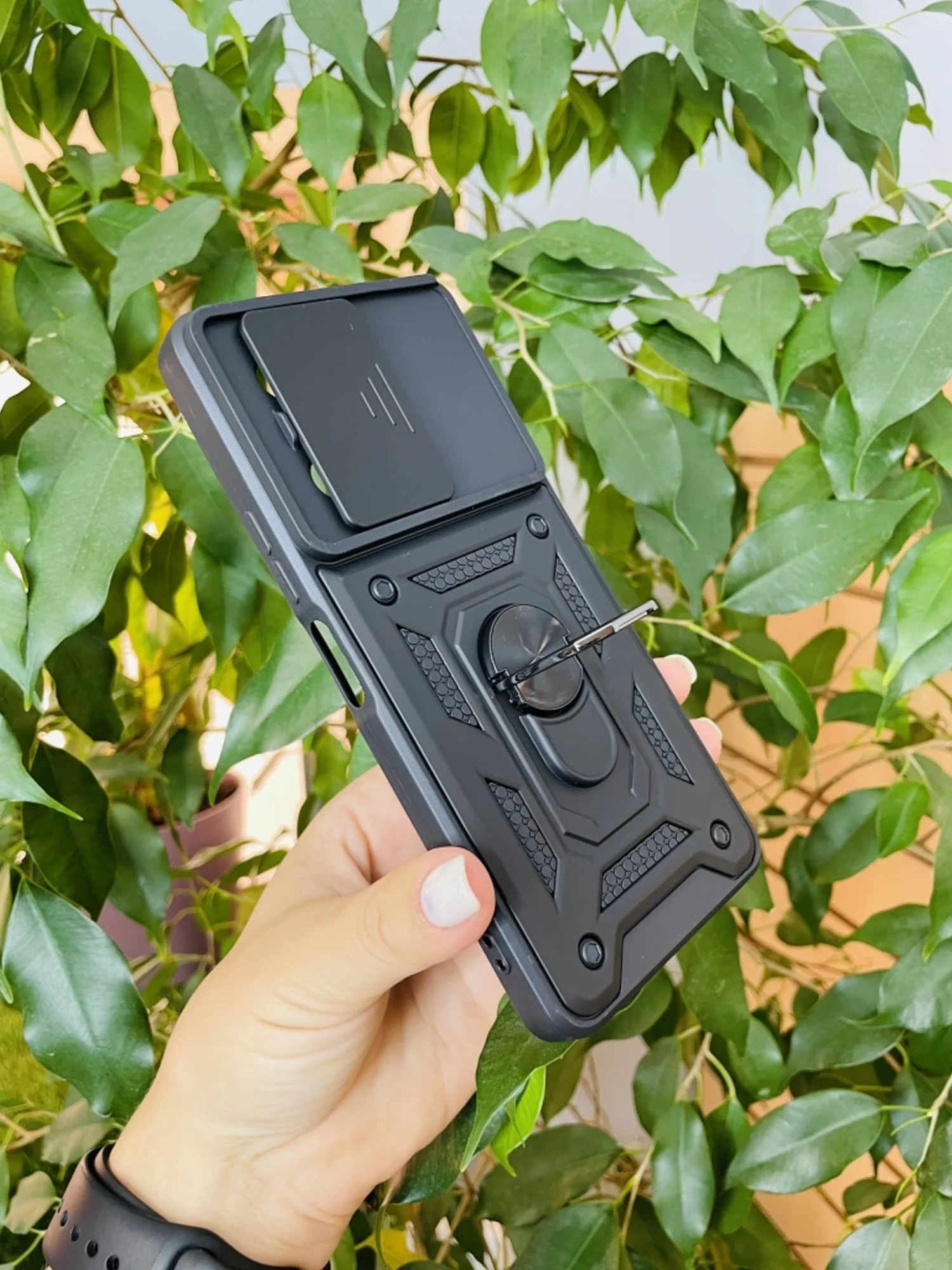Черный чехол противоударный armors для Infinix Note 30 Pro/Инфиникс Ноте 30 Про с защитой камеры