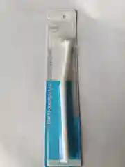 Зубная щетка