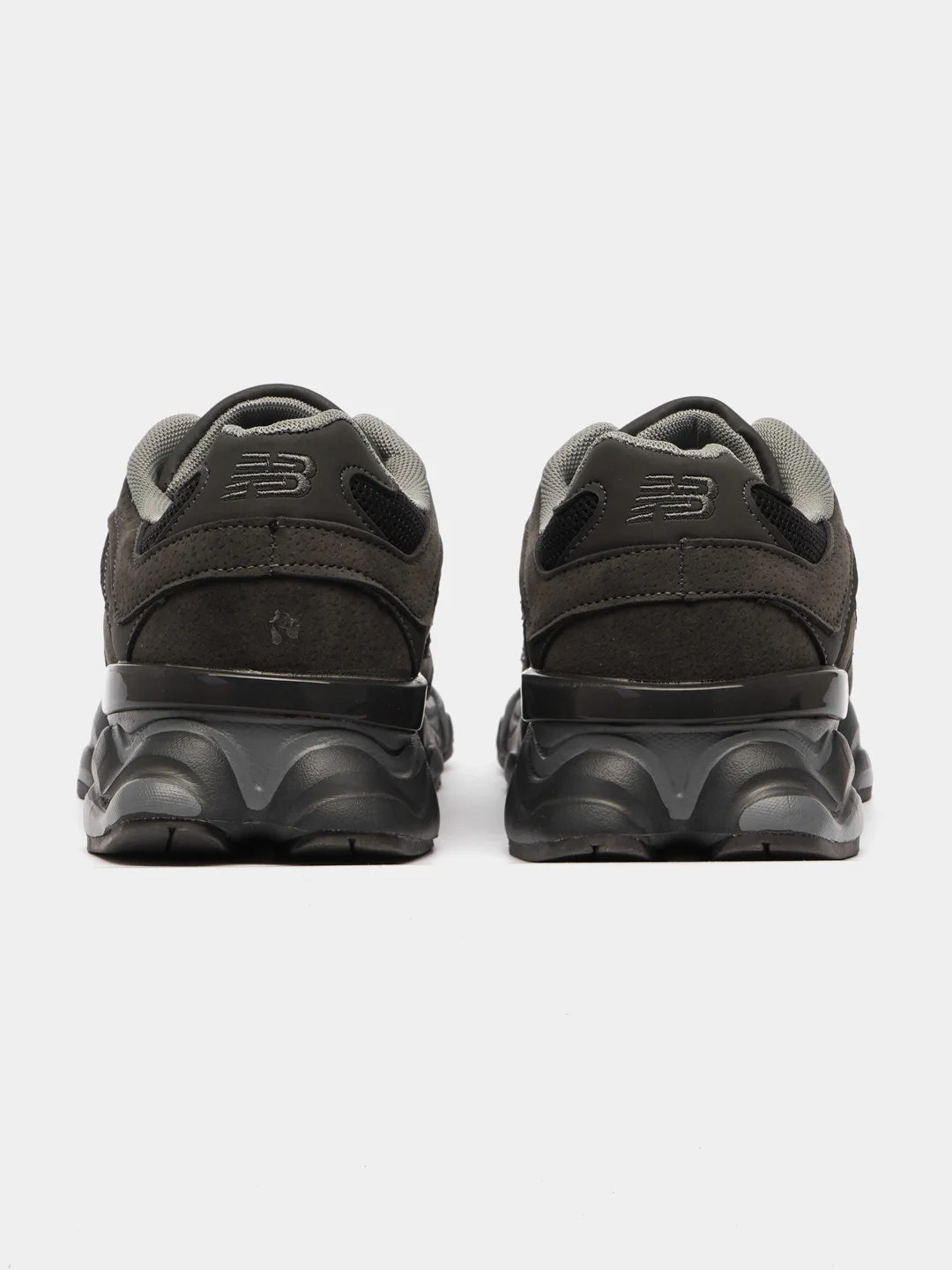 Коричневый мужские кроссовки с логотипом New Balance 9060