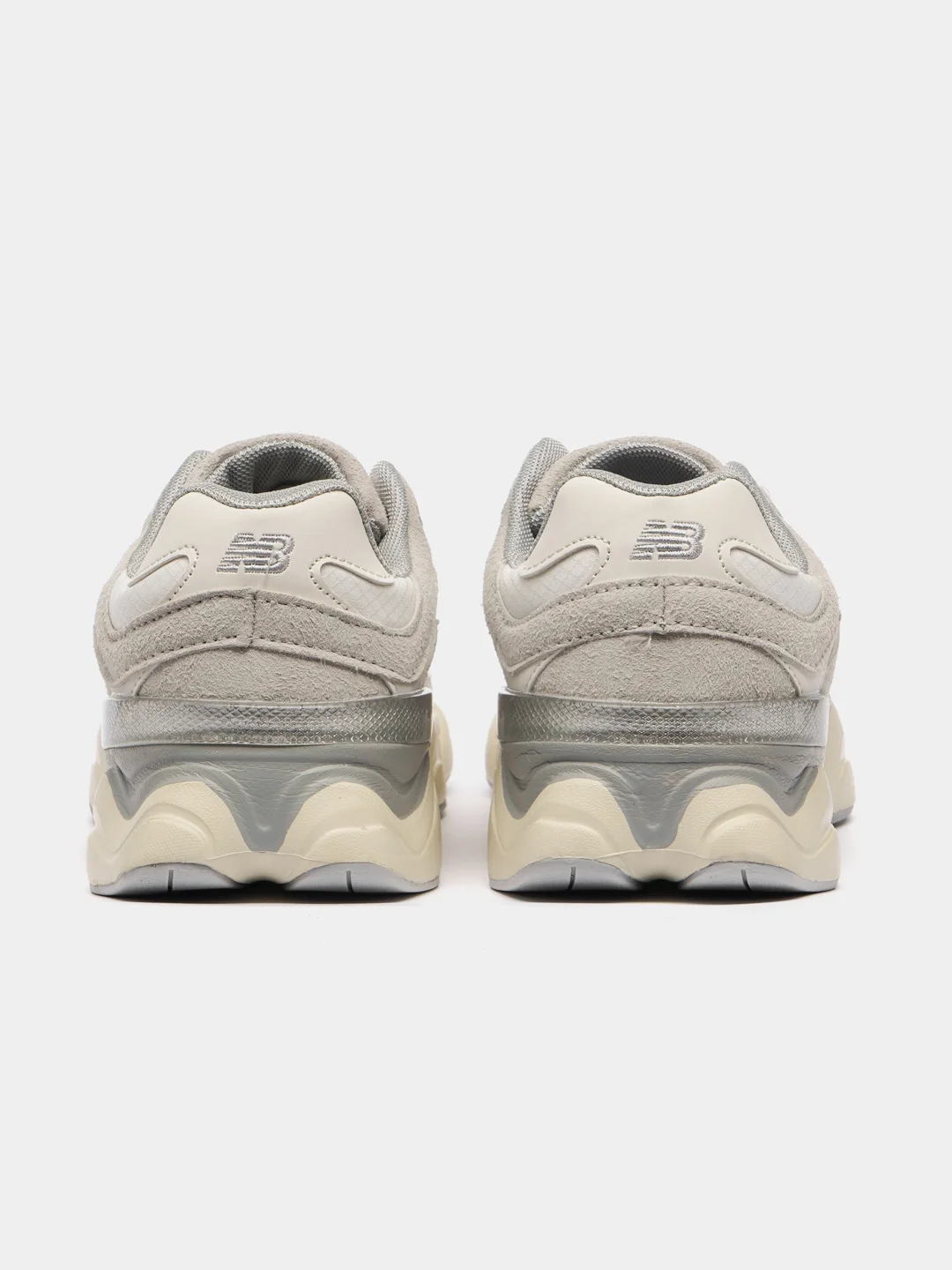 Серый меланж кроссовки женские с логотипом New Balance 9060