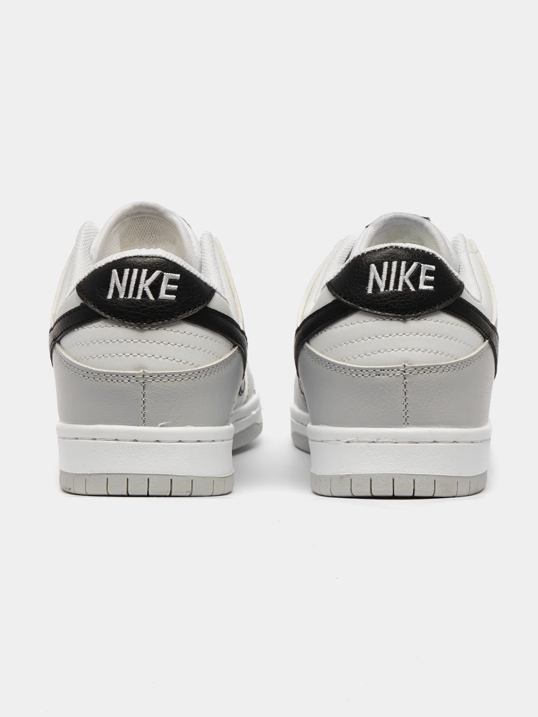 Серый мужские кроссовки с логотипом Nike SB Dunk