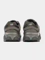 Коричневый кроссовки женские с логотипом New Balance 9060