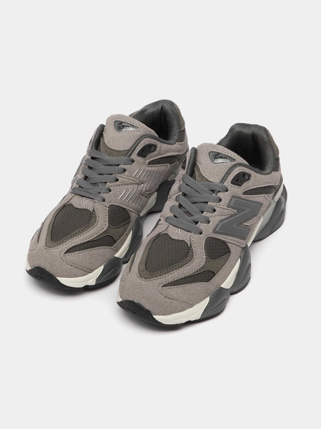 Коричневый кроссовки женские с логотипом New Balance 9060