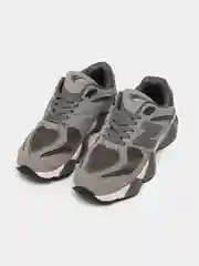 Коричневый кроссовки женские с логотипом New Balance 9060