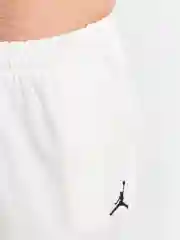 Белый спортивный костюм на каждый день