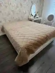 Светло-бежевый покрывало "Аура дома" двухспальное 240*220