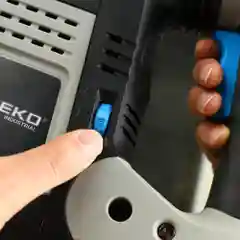 Перфоратор сетевой DEKO DKH1900, с патроном SDS-max, в кейсе, 10 Дж, 1900 Вт
