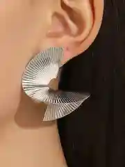 Серьги крупные женские