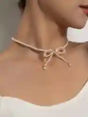 Бежевый чокер