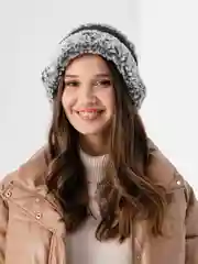 Меховая шапка, вязаная панама