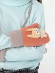 Бордовый варежки детские