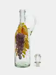 Белый бутыль с крышкой