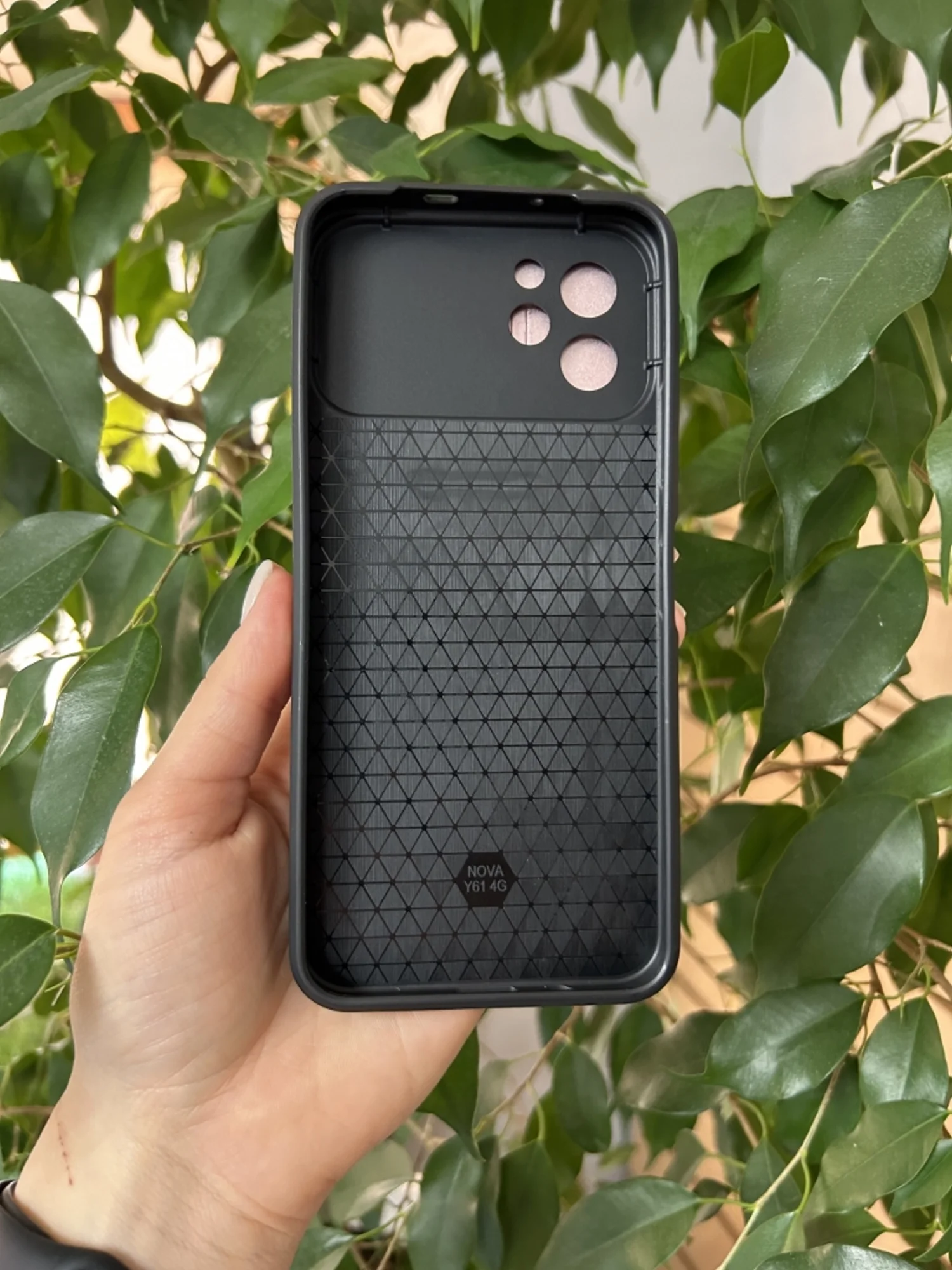 Красный чехол противоударный armors для Huawei Nova Y61 / Нова У61 с защитой камеры