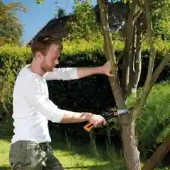 Черный пила садовая SW75 FISKARS Xtract (1000614)