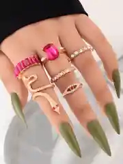 Розовый комплект колец со стразами