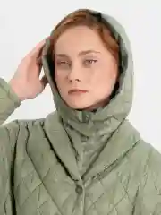 Оливковый женская стеганая демисезонная куртка, 2 в 1 с отдельным капюшоном