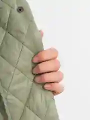 Оливковый женская стеганая демисезонная куртка, 2 в 1 с отдельным капюшоном