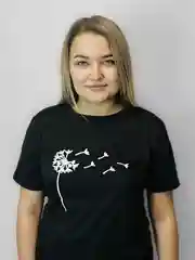 Черный футболка женская, базовая женская футболка с принтом Одуванчик