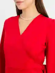 Красный платье вечернее с перьями