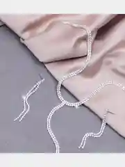 Серебряный комплект Серьги + Ожерелье-чокер из блестящих камней